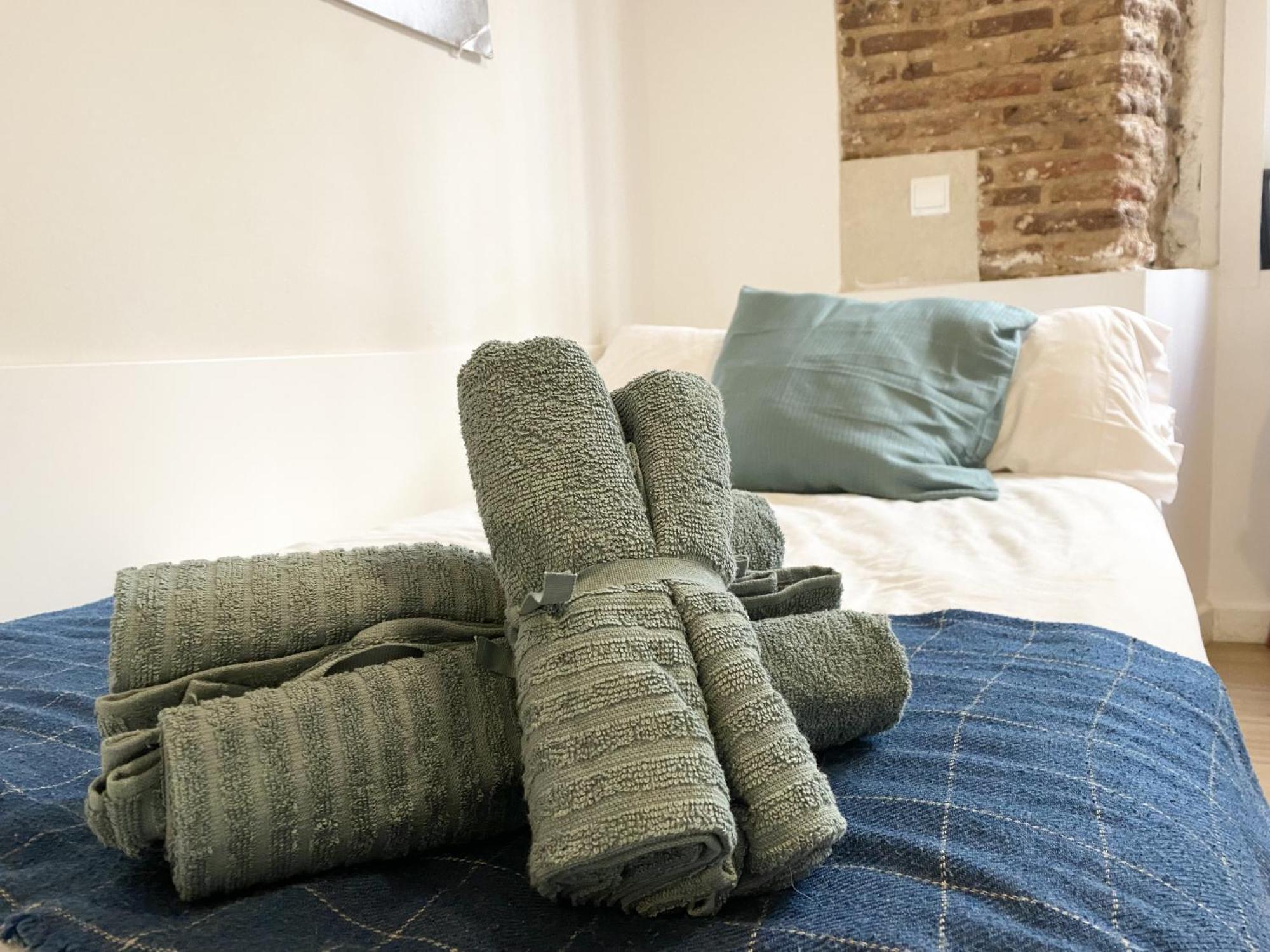 Intimo Estudio En Madrid, Centro, 2Pax, Wifi & Tv Экстерьер фото